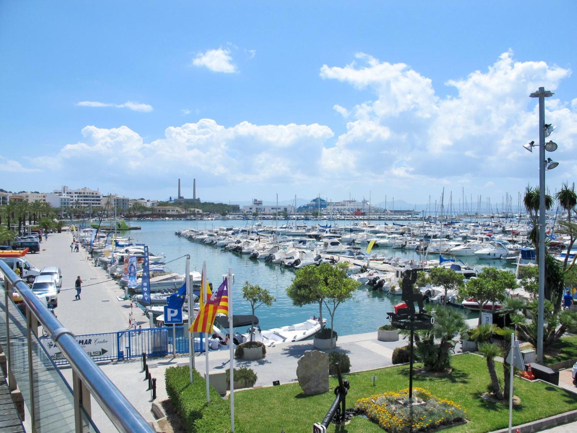 Bon Sol 100m Sandy By Interhome
